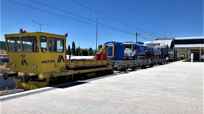 Eskişehir - İstanbul YHT Hattında Tünellerin Yan Drenaj Kanalları
